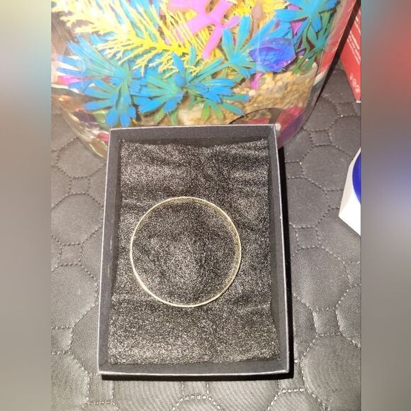 Small wrist gold bangle✨️ - Picture 3 of 6